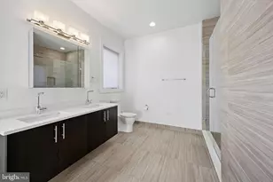 152 N Front St, Philadelphia, PA 19106 - Photo 12