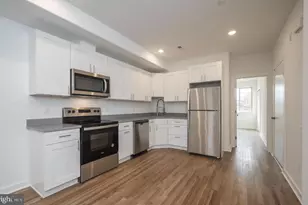 727 N 39th St, Philadelphia, PA 19104 - Photo 8