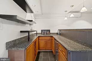 2006 Ellsworth St, Philadelphia, PA 19146 - Photo 12