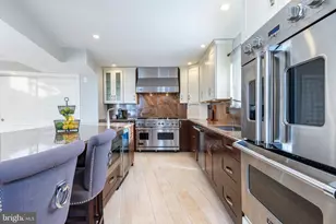 939 New Market St, Philadelphia, PA 19123 - Photo 24