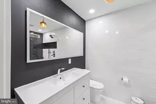 635 N 13th St, Philadelphia, PA 19123 - Photo 14