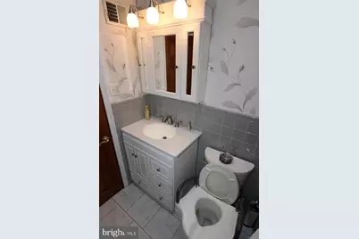 709 Hartel Avenue, Philadelphia, PA 19111 - Photo 46