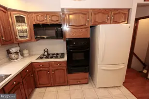 709 Hartel Ave, Philadelphia, PA 19111 - Photo 32