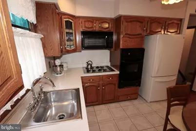 709 Hartel Avenue, Philadelphia, PA 19111 - Photo 30