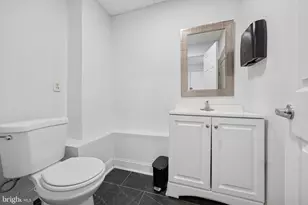 1217 N 29th St, Philadelphia, PA 19121 - Photo 16