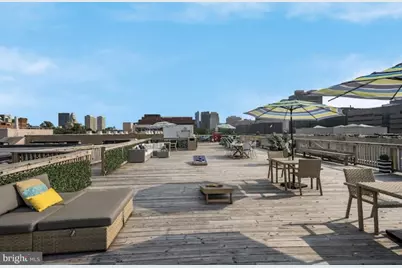 401 Race Street #407, Philadelphia, PA 19106 - Photo 32