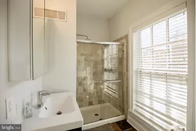 1633 E Berks Street, Philadelphia, PA 19125 - Photo 22