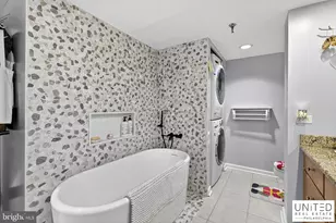 2001 Hamilton, Philadelphia, PA 19130 - Photo 30