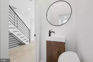 1835 Dudley St, Philadelphia, PA 19145 - Photo 8