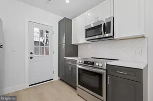 1835 Dudley St, Philadelphia, PA 19145 - Photo 10