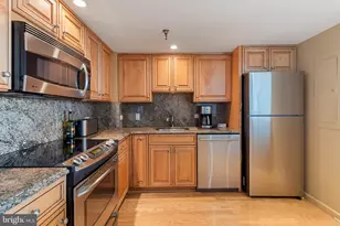 2001 Hamilton St, Philadelphia, PA 19130 - Photo 12