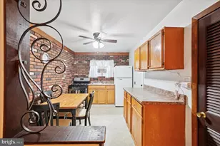 1930 S Hicks St, Philadelphia, PA 19145 - Photo 6