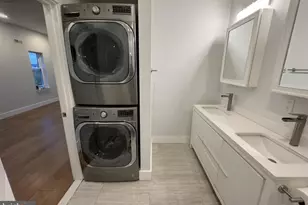 819 Cameron St, Philadelphia, PA 19130 - Photo 14