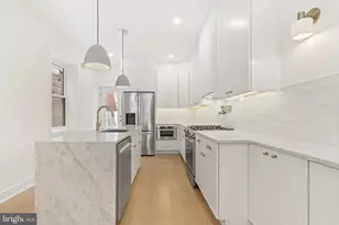 1002 S 25th St, Philadelphia, PA 19146 - Photo 14