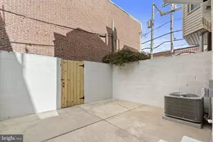 1002 S 25th St, Philadelphia, PA 19146 - Photo 18