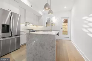 1318 S 8th St, Philadelphia, PA 19147 - Photo 12