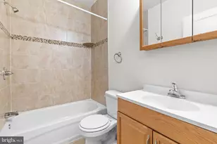 2106 N 17th St, Philadelphia, PA 19121 - Photo 38