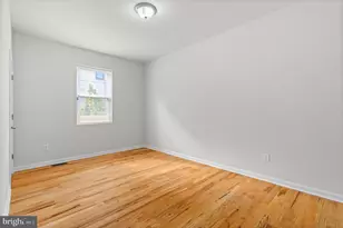 2106 N 17th St, Philadelphia, PA 19121 - Photo 2