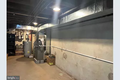 2361 E Susquehanna Avenue, Philadelphia, PA 19125 - Photo 16