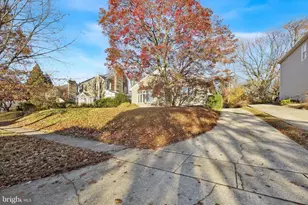7033 Sherwood Rd, Philadelphia, PA 19151 - Photo 1