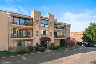 8950 Krewstown Rd, Philadelphia, PA 19115 - Photo 2