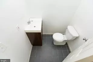 2222 Earp St, Philadelphia, PA 19146 - Photo 14