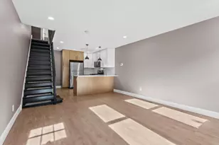 335 Mercy St, Philadelphia, PA 19148 - Photo 4