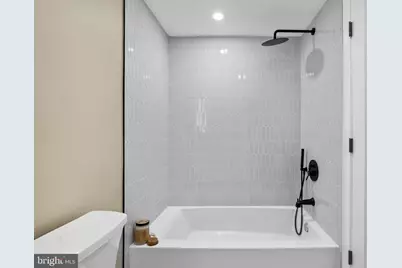 2214 Mount Vernon Street, Philadelphia, PA 19130 - Photo 32