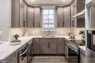2412 Innovator Wy, Philadelphia, PA 19146 - Photo 10
