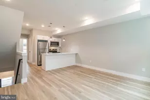 2009 N Darien St, Philadelphia, PA 19122 - Photo 4