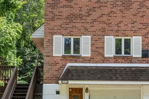 626 Gorgas Ln, Philadelphia, PA 19128 - Photo 2