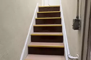 228 N 10th St, Philadelphia, PA 19107 - Photo 1