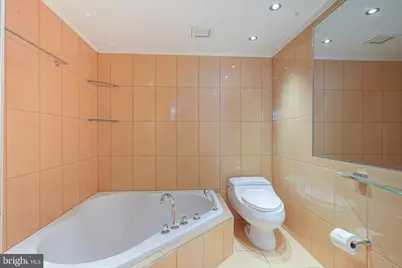 3 N Columbus Boulevard #111, Philadelphia, PA 19106 - Photo 16