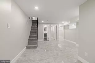 911 E Rittenhouse St, Philadelphia, PA 19138 - Photo 24