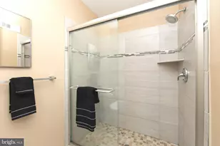 1030 N Leithgow St, Philadelphia, PA 19123 - Photo 14