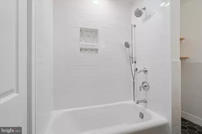 863 N Woodstock Street, Philadelphia, PA 19130 - Photo 22