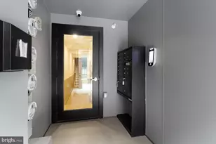 2007 Cambridge St, Philadelphia, PA 19130 - Photo 26