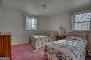 1137 Layton Rd, Philadelphia, PA 19115 - Photo 30