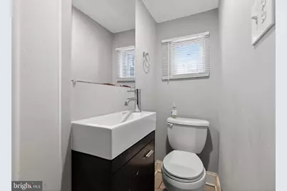 2541 S Mole Street, Philadelphia, PA 19145 - Photo 14