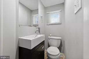2541 S Mole St, Philadelphia, PA 19145 - Photo 14