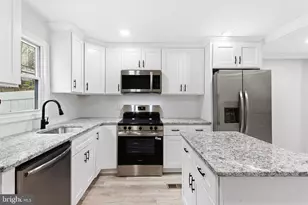 1847 Gerritt St, Philadelphia, PA 19146 - Photo 6