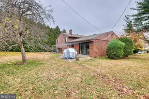 117 Alexis Ln, Philadelphia, PA 19115 - Photo 6