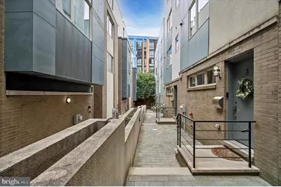 927 N Front Street #3, Philadelphia, PA 19123 - Photo 2