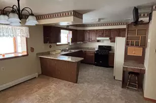 708 Hoffnagle St, Philadelphia, PA 19111 - Photo 8