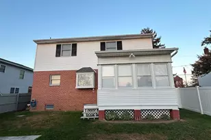 708 Hoffnagle St, Philadelphia, PA 19111 - Photo 4