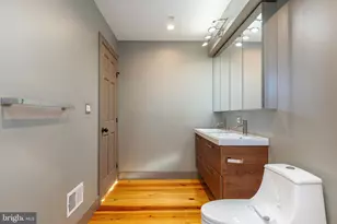 227 Grape St, Philadelphia, PA 19128 - Photo 32