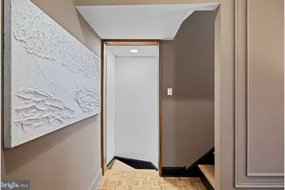 242 Locust Street, Philadelphia, PA 19106 - Photo 22