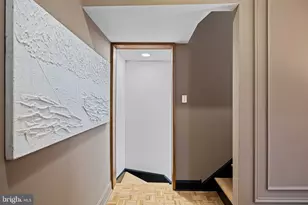 242 Locust St, Philadelphia, PA 19106 - Photo 22