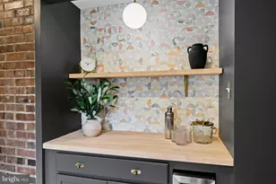 242 Locust St, Philadelphia, PA 19106 - Photo 50