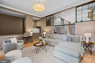 242 Locust St, Philadelphia, PA 19106 - Photo 16